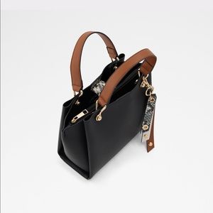 Black tote